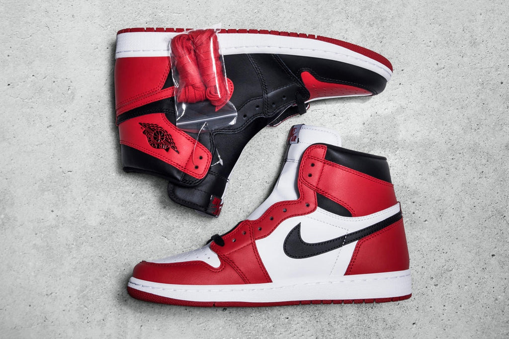 NIKE จับเอารุ่น the Banned กับ Chicago มารวมกันเป็น Air Jordan 1 “Homage to Home”