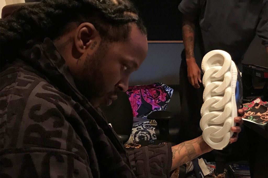 2 Chainz x Versace ออกรองเท้าที่มีชื่อว่า "Chain Reaction"